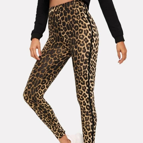HIGH WAIST LEOPARD PRINT LEGGINGS - Picture 2 of 4